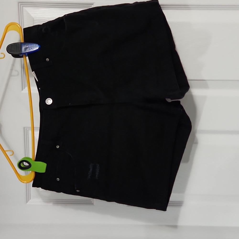 Time and Tru black denim shorts